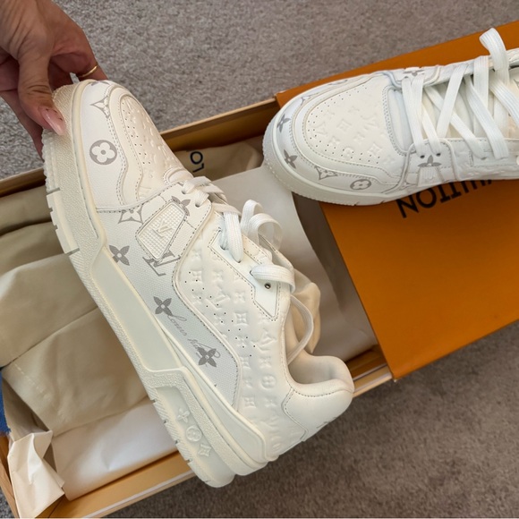 Louis Vuitton White Sneakers - Picture 4 of 9